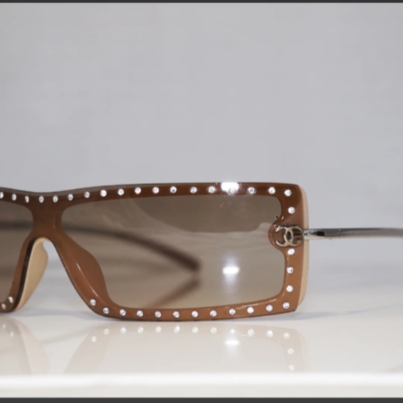 Chanel Diamond Studs Vintage Shield Sunglasses - Picture 3 of 9